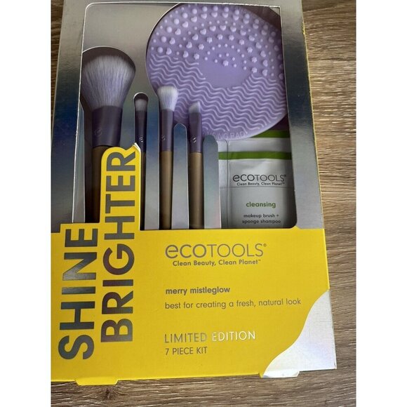 EcoTools Limited Edition Shine Brighter 7piece Brush Set Cleaner & Cleansing Pad - Picture 3 of 4